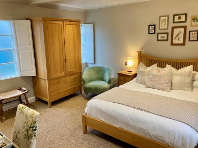 Wheelwrights Arms Country & Pub Inn Limpley Stoke